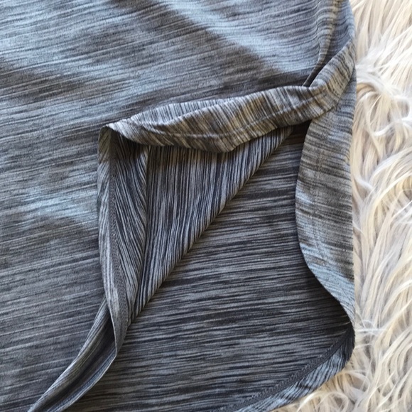 Reebok women’s training tank - Picture 5 of 8